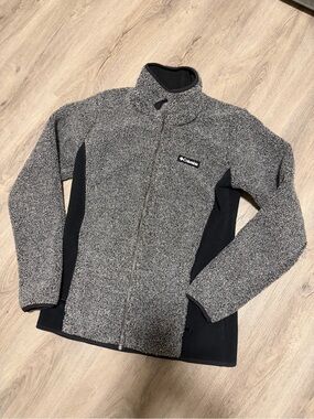 Columbia Gray and Black Sherpa Fleece Jacket